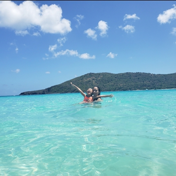 Hi! I'm Nena! - Picture 3 of 4